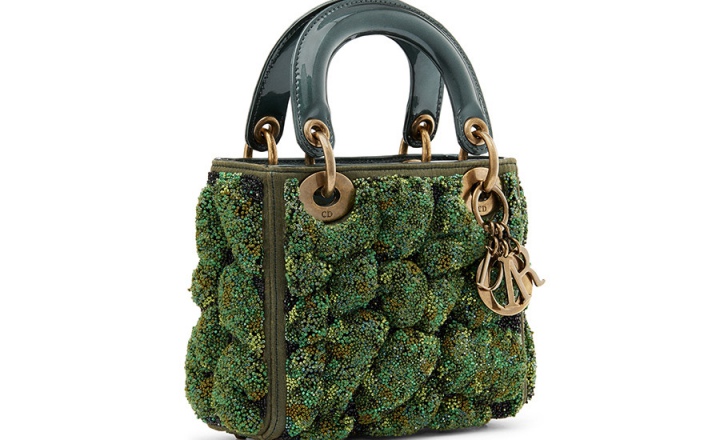 Шесть знаменитых художниц преобразили сумку Lady Dior